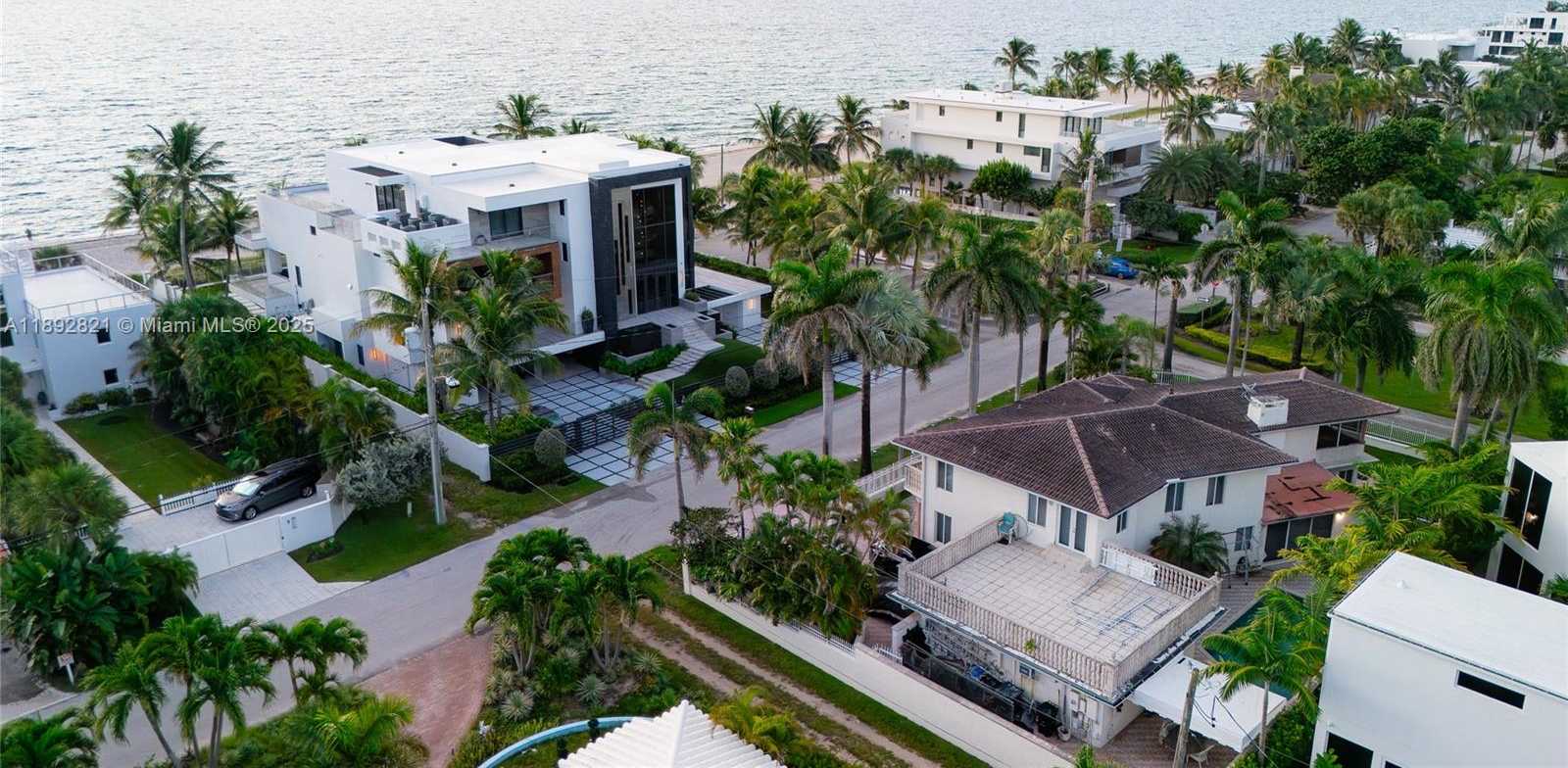 Small Image of 2701 NORTH ATLANTIC BLVD, Fort Lauderdale Number 72