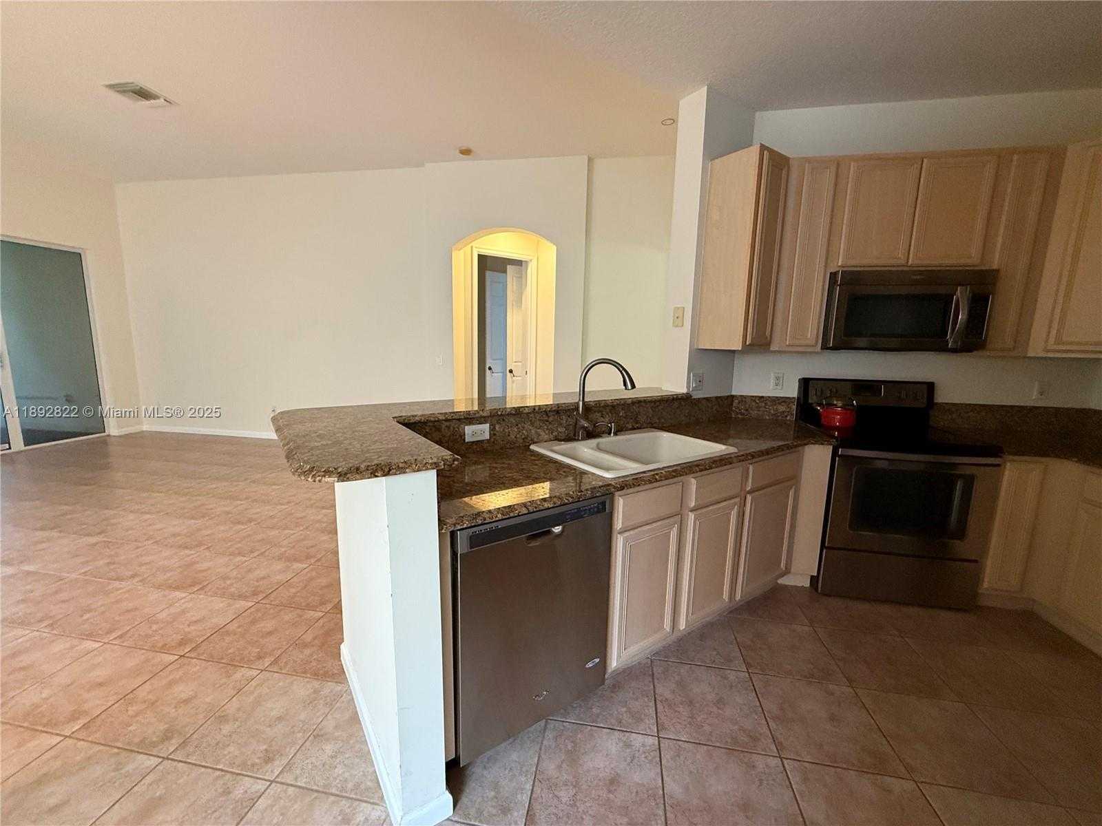 Small Image of 6683 SOUTHPORT DR, Boynton Beach Number 19