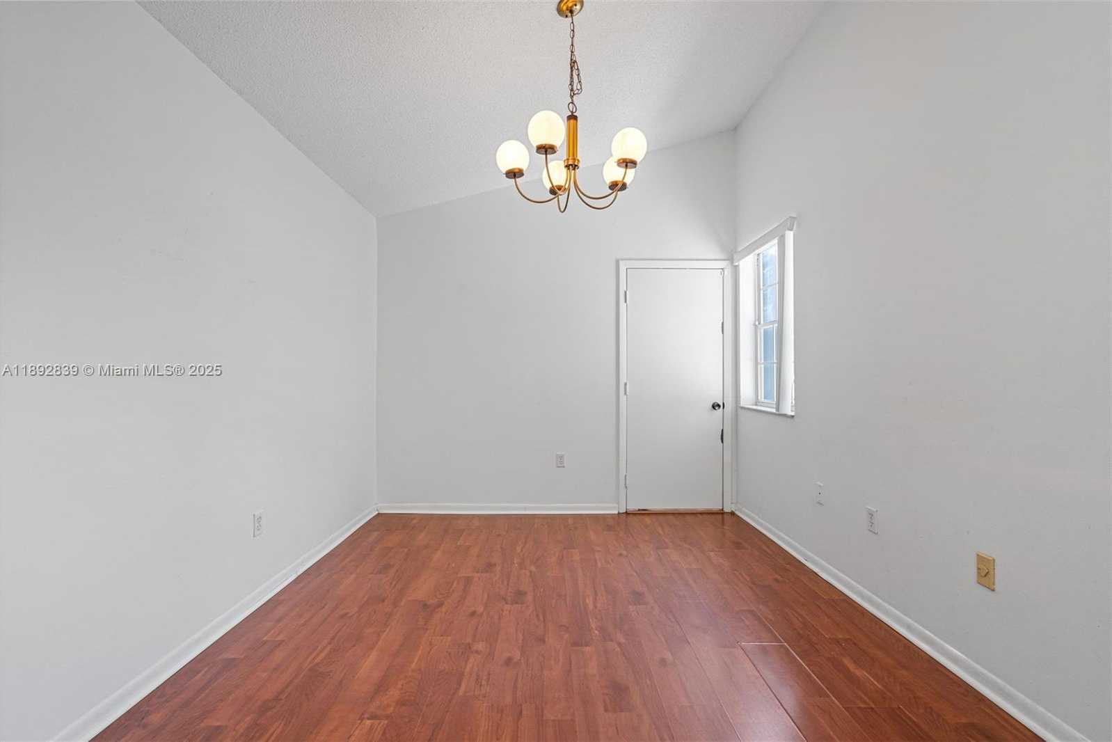 Small Image of 9917 WEST ELM LN, Miramar Number 20