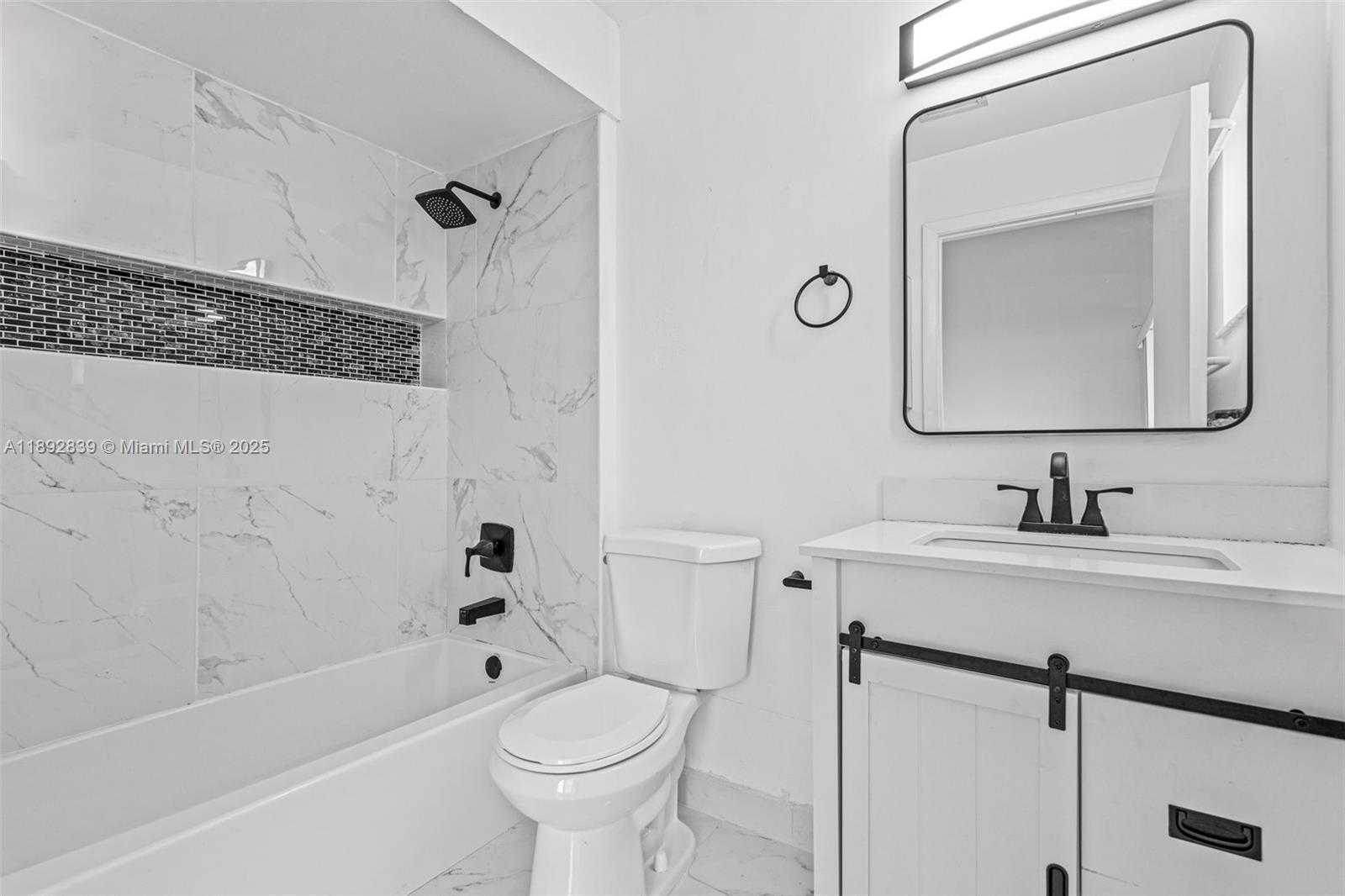 Small Image of 9917 WEST ELM LN, Miramar Number 34