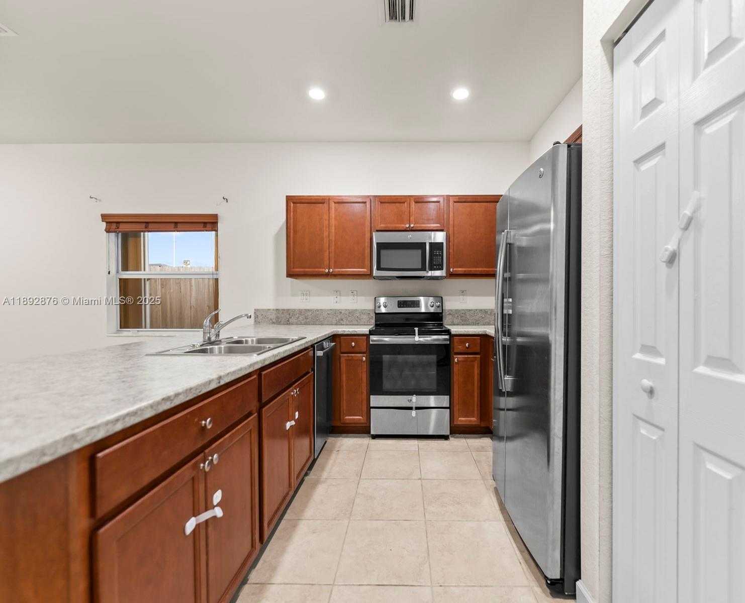 Small Image of 236 SOUTH EAST 32ND AVE, Homestead Number 25