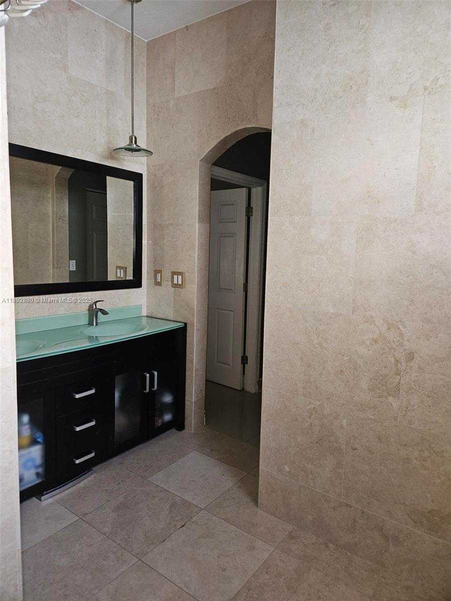 Small Image of 2635 SOUTH EAST 4TH PL, Homestead Number 21