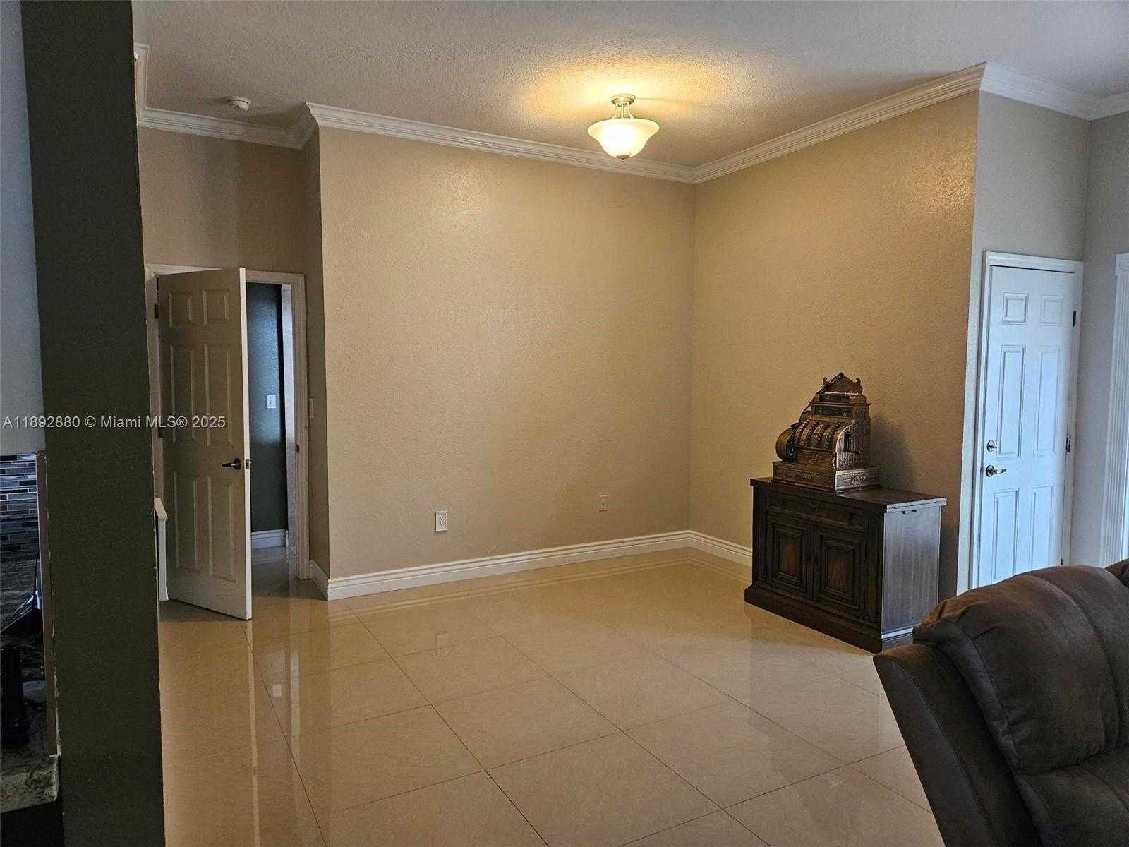 Small Image of 2635 SOUTH EAST 4TH PL, Homestead Number 5