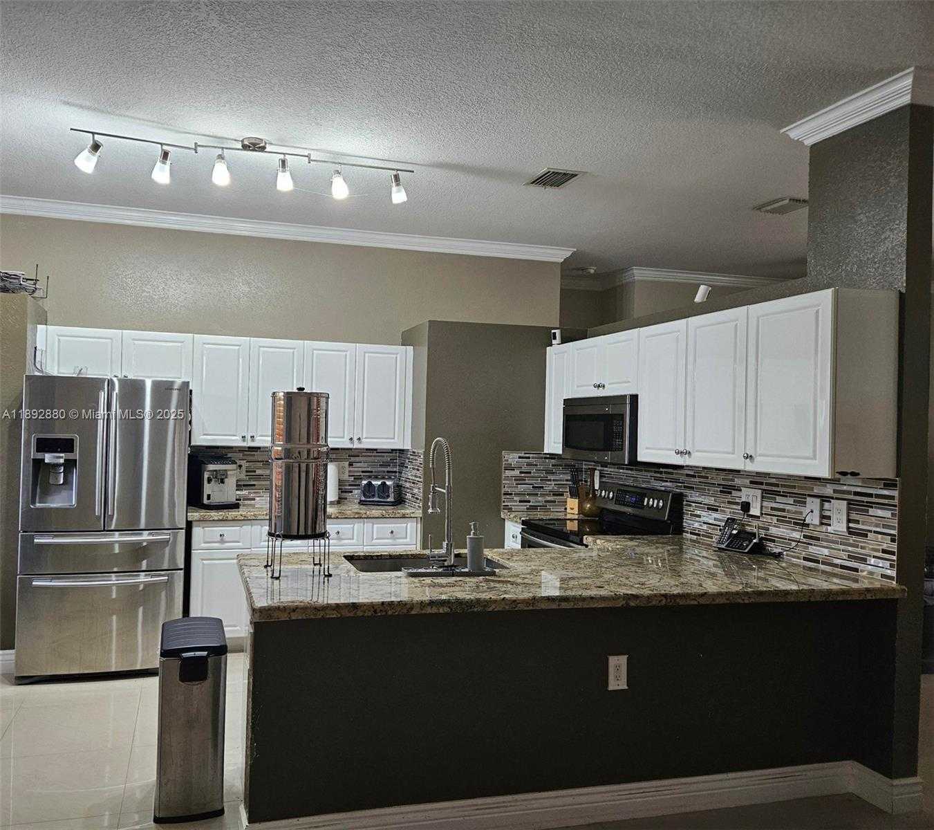 Small Image of 2635 SOUTH EAST 4TH PL, Homestead Number 9