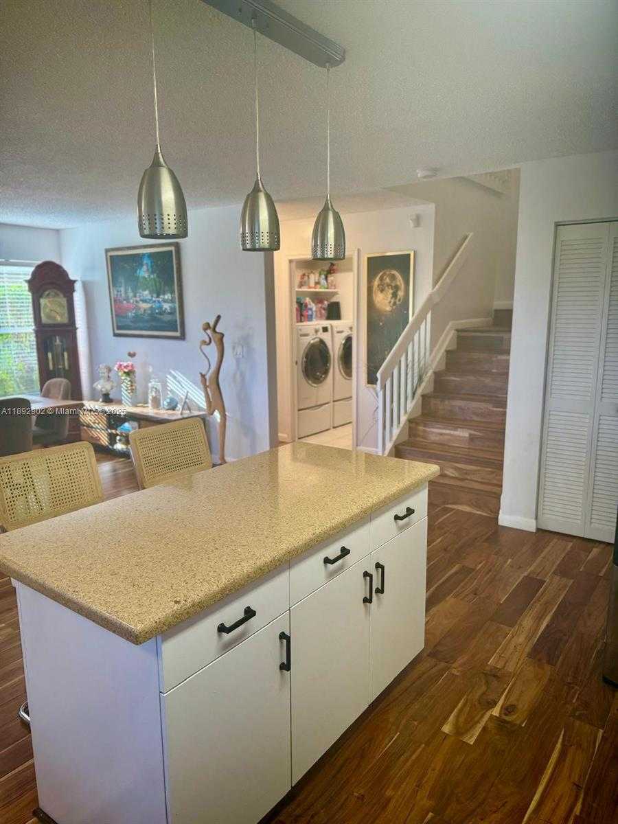 Small Image of 18249 SOUTH WEST 3RD ST, Pembroke Pines Number 21