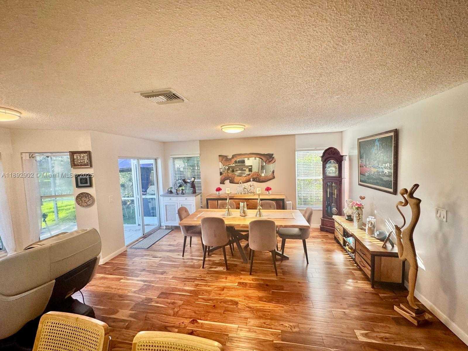 Small Image of 18249 SOUTH WEST 3RD ST, Pembroke Pines Number 28