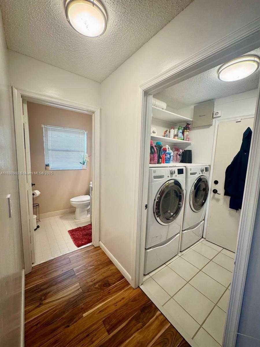 Small Image of 18249 SOUTH WEST 3RD ST, Pembroke Pines Number 31