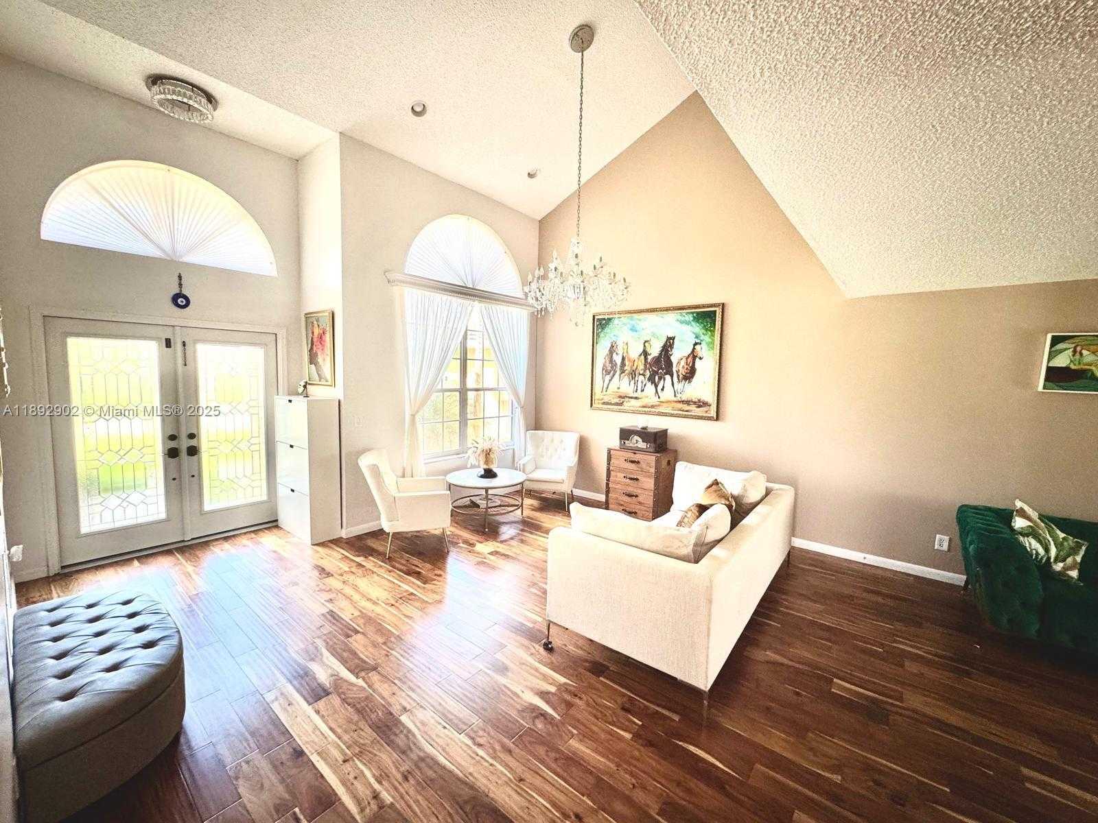 Small Image of 18249 SOUTH WEST 3RD ST, Pembroke Pines Number 5