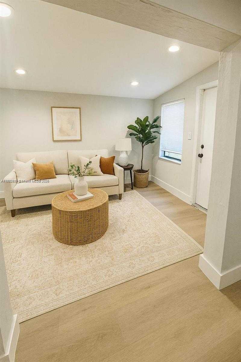 Small Image of 1400 NORTH EAST 43RD CT, Pompano Beach Number 6