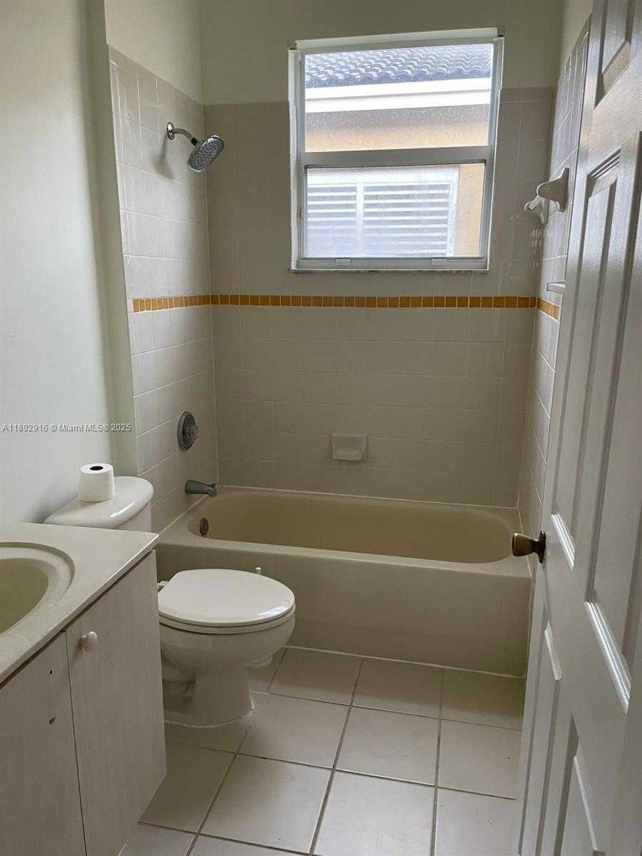 Small Image of 1321 SOUTH EAST 16TH AVE, Homestead Number 11