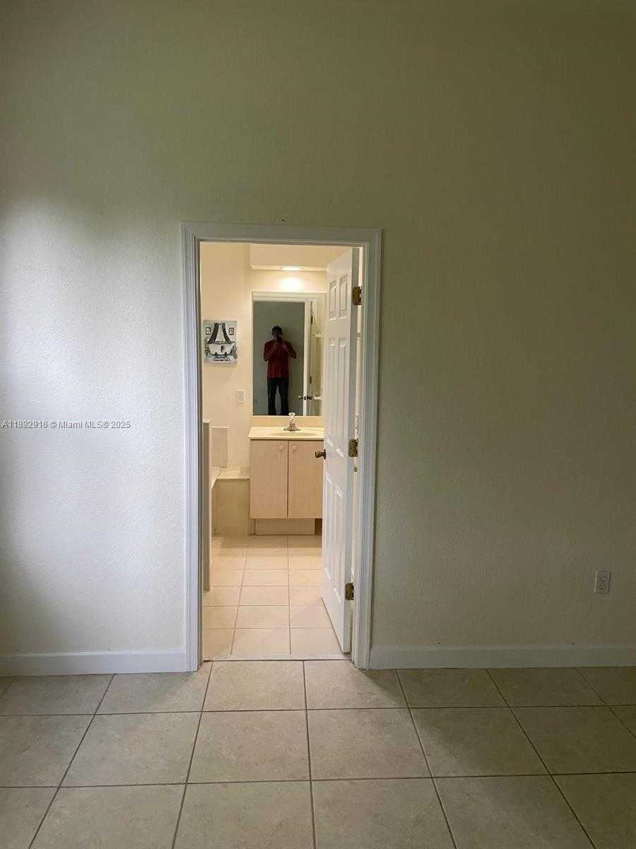 Small Image of 1321 SOUTH EAST 16TH AVE, Homestead Number 12