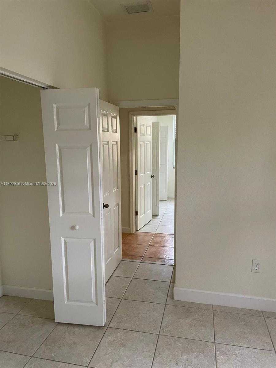 Small Image of 1321 SOUTH EAST 16TH AVE, Homestead Number 15