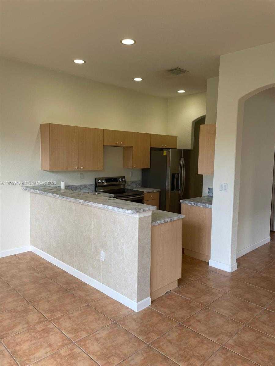 Small Image of 1321 SOUTH EAST 16TH AVE, Homestead Number 7