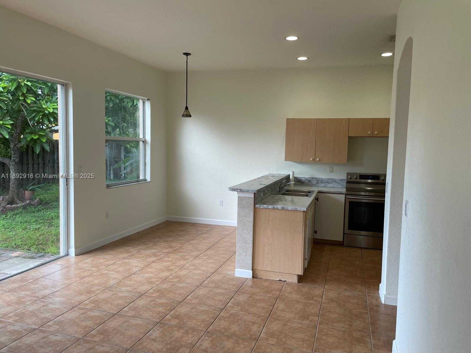 Small Image of 1321 SOUTH EAST 16TH AVE, Homestead Number 9