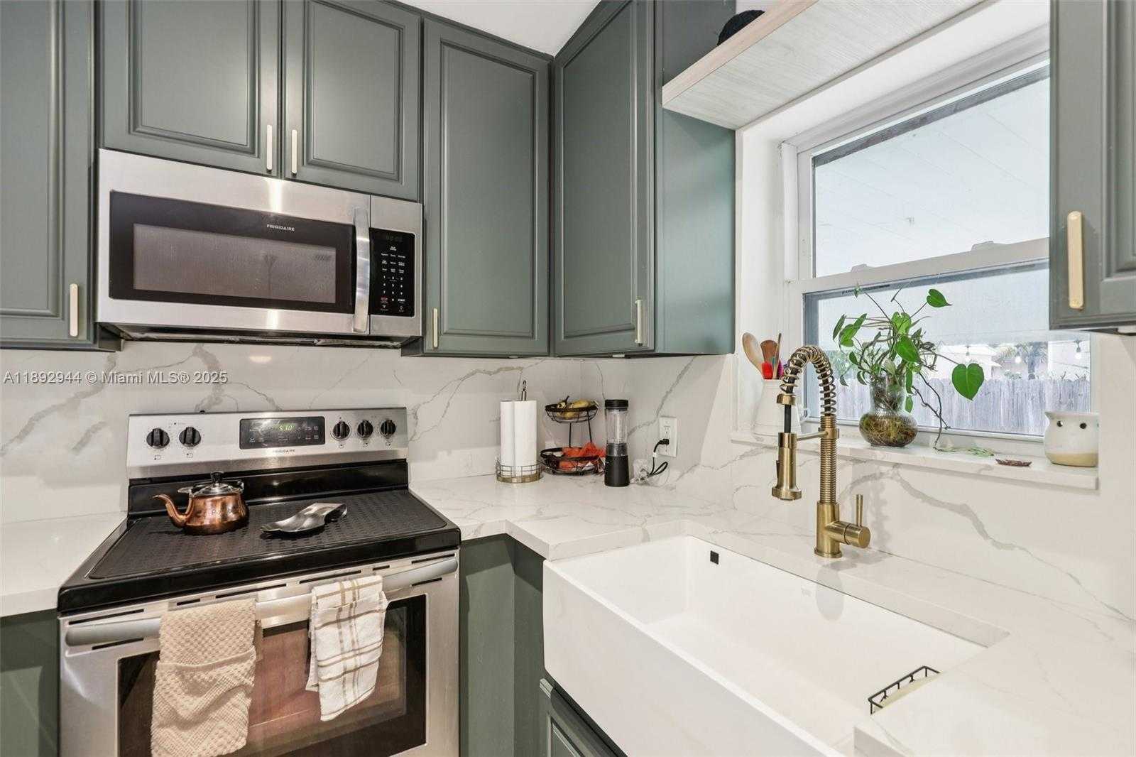 Small Image of 260 NORTH WEST 133RD ST, North Miami Number 16