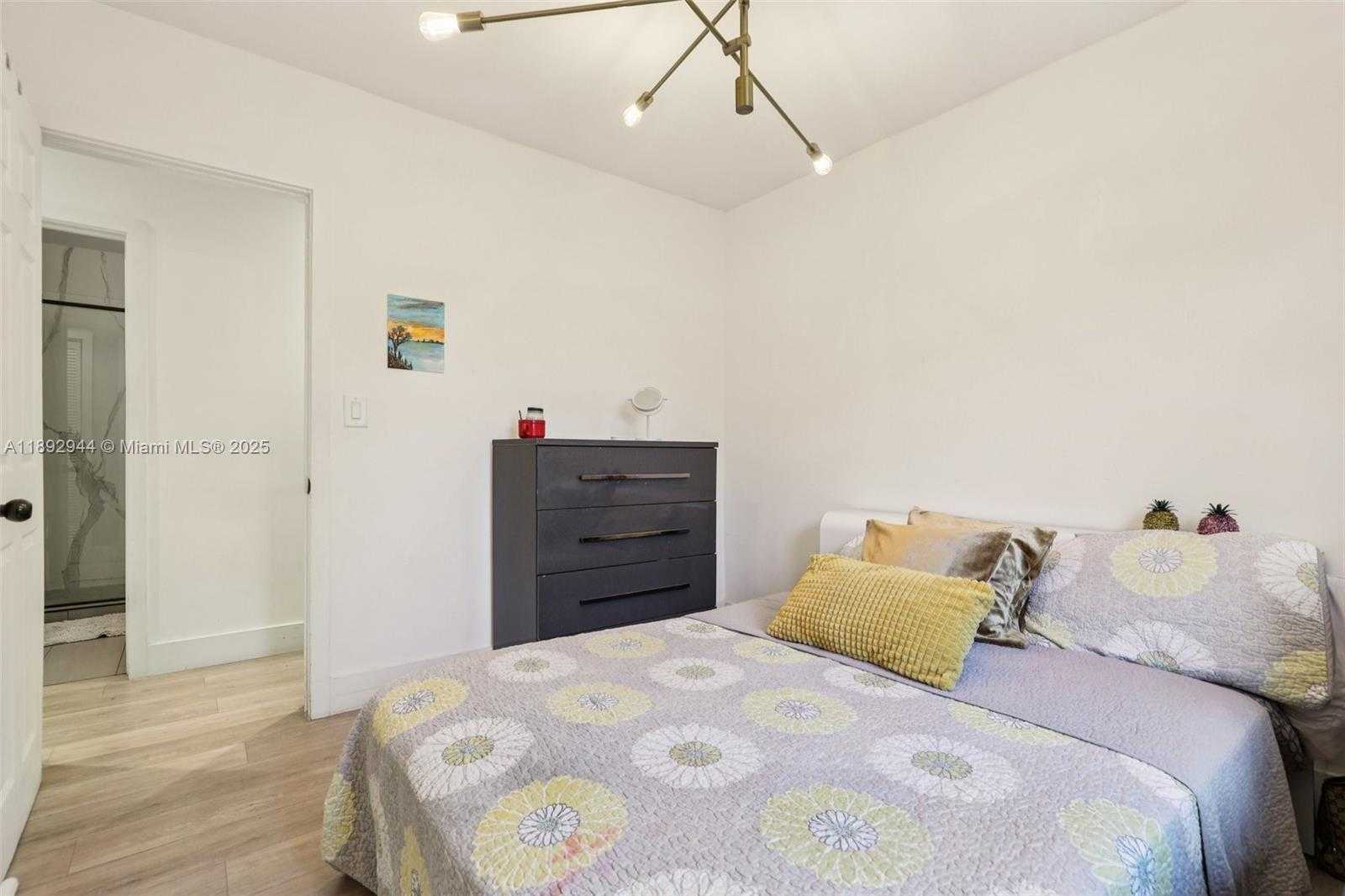 Small Image of 260 NORTH WEST 133RD ST, North Miami Number 20