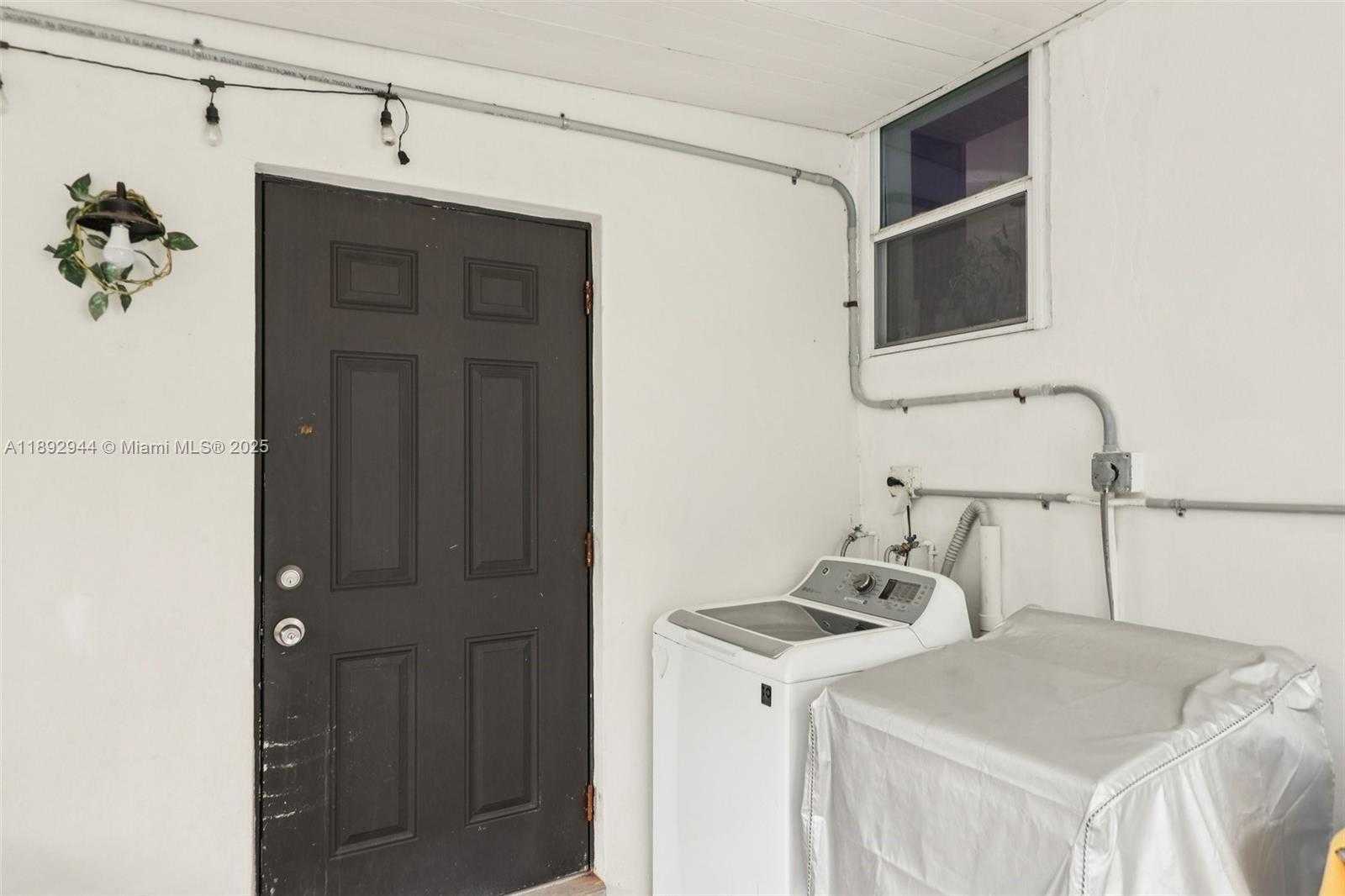 Small Image of 260 NORTH WEST 133RD ST, North Miami Number 30
