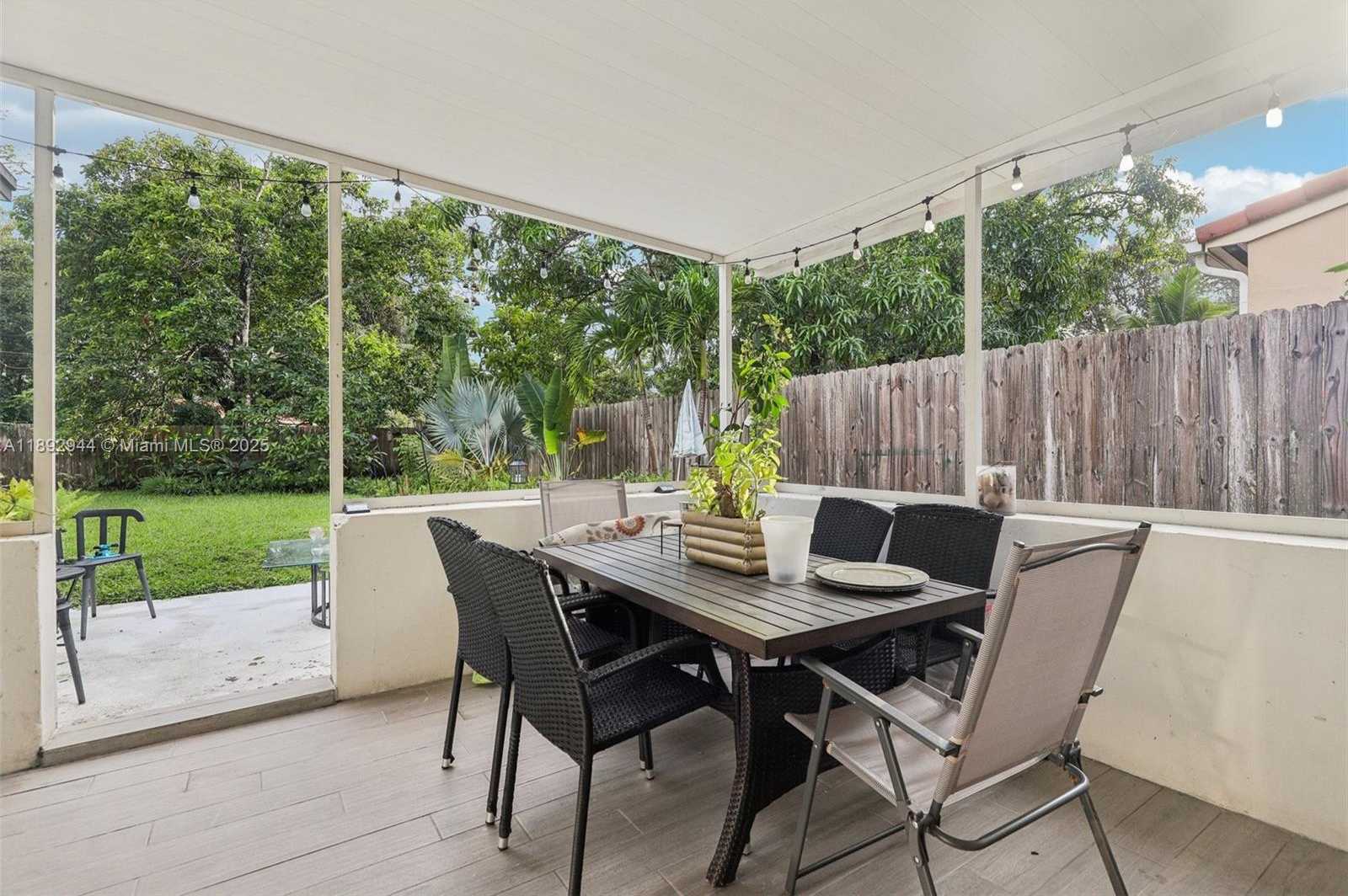 Small Image of 260 NORTH WEST 133RD ST, North Miami Number 31
