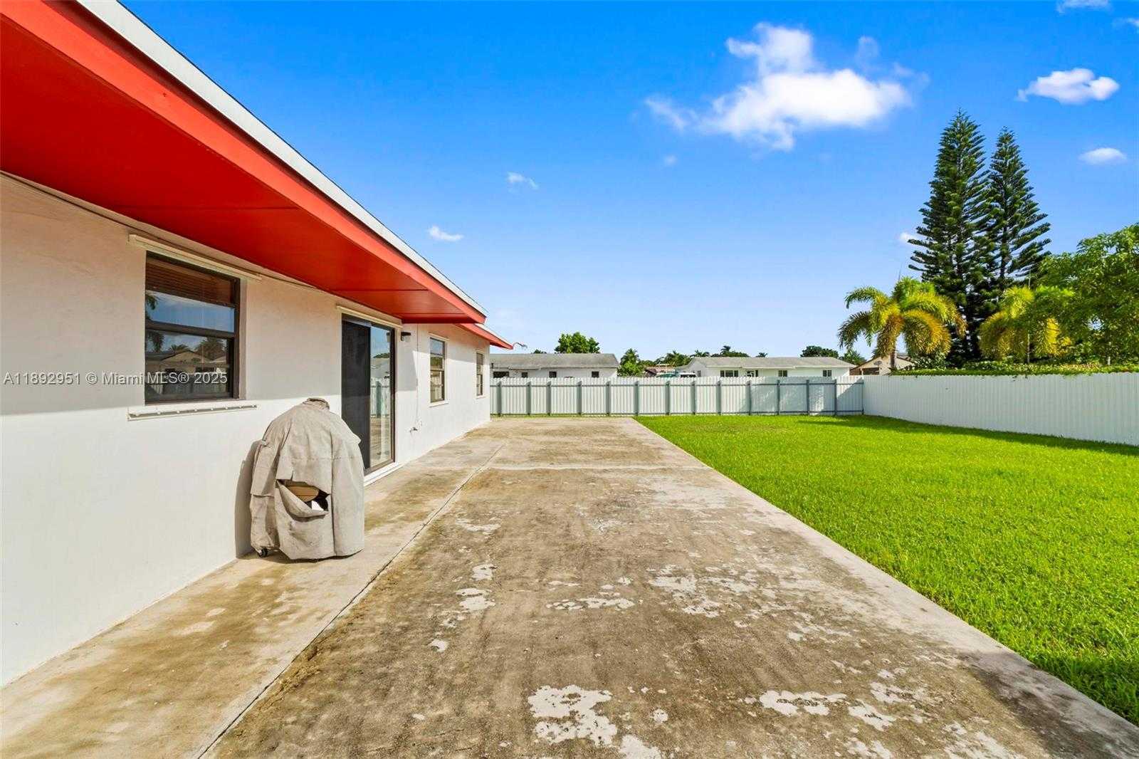Small Image of 30205 SOUTH WEST 154TH CT, Homestead Number 19