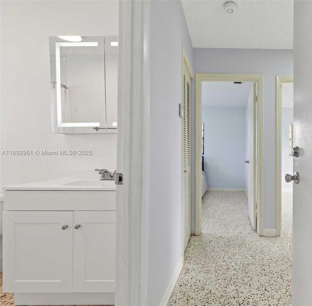Small Image of 30205 SOUTH WEST 154TH CT, Homestead Number 24
