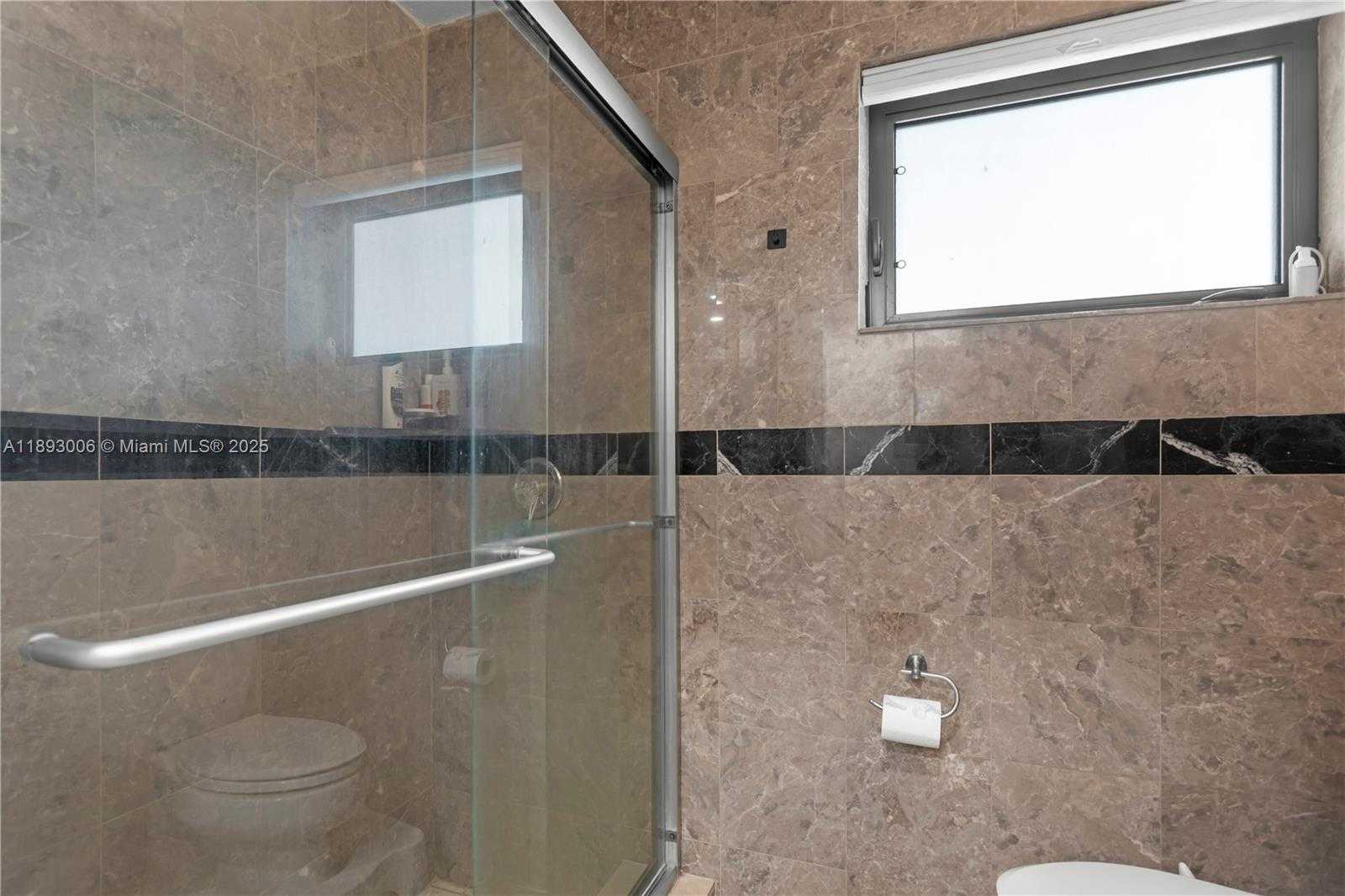 Small Image of 1315 NORTH 47TH AVE, Hollywood Number 26