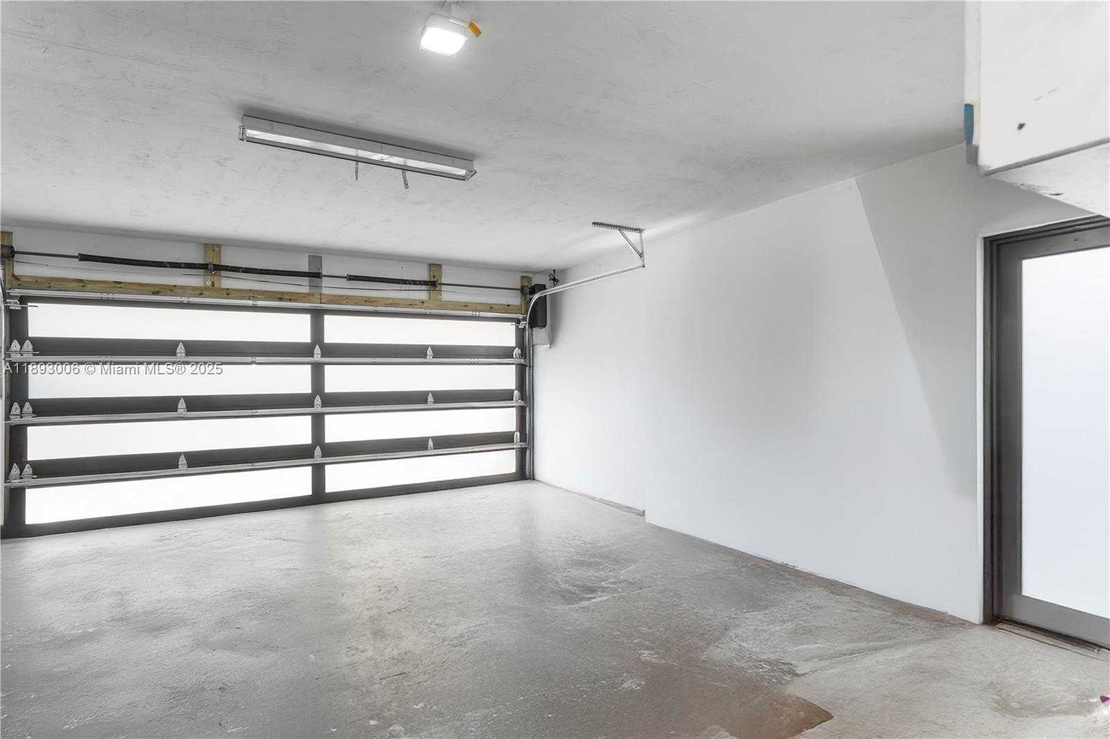Small Image of 1315 NORTH 47TH AVE, Hollywood Number 34