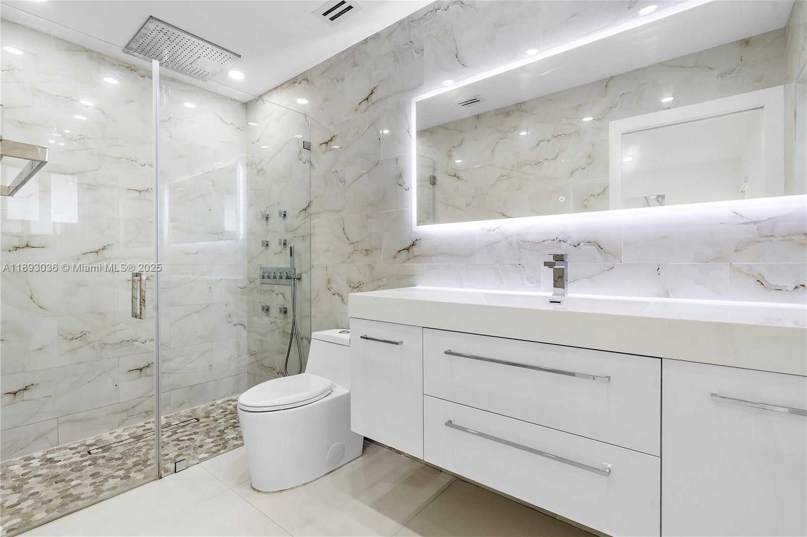 Small Image of 7873 NORTH WEST 191ST ST, Hialeah Number 26