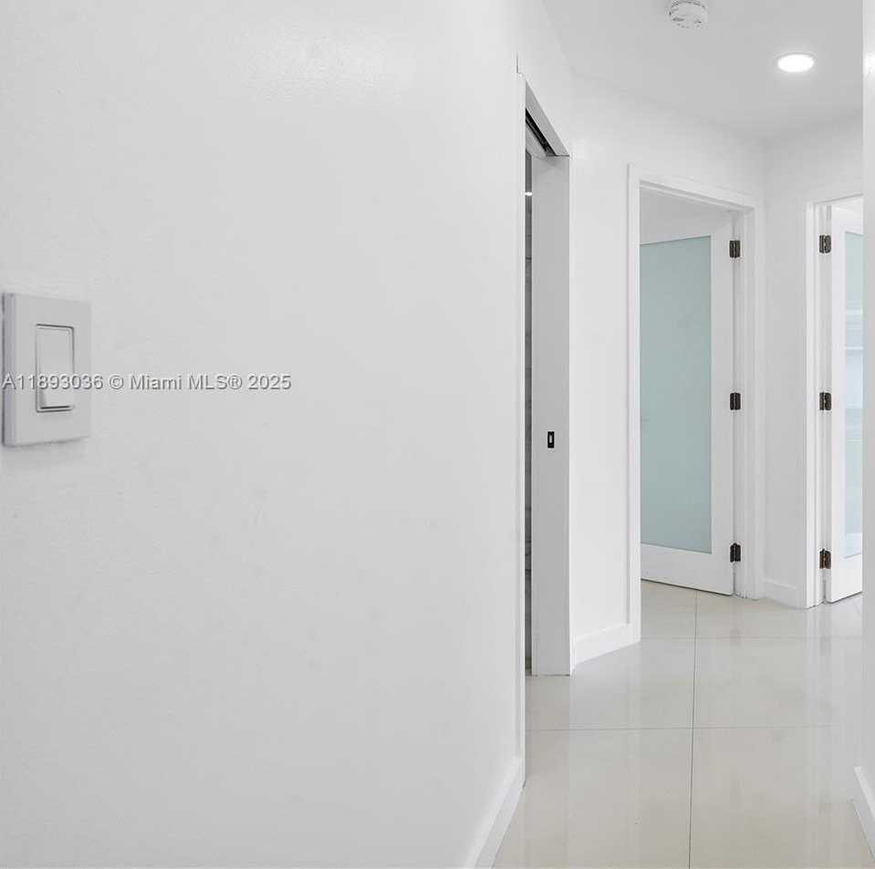 Small Image of 7873 NORTH WEST 191ST ST, Hialeah Number 31