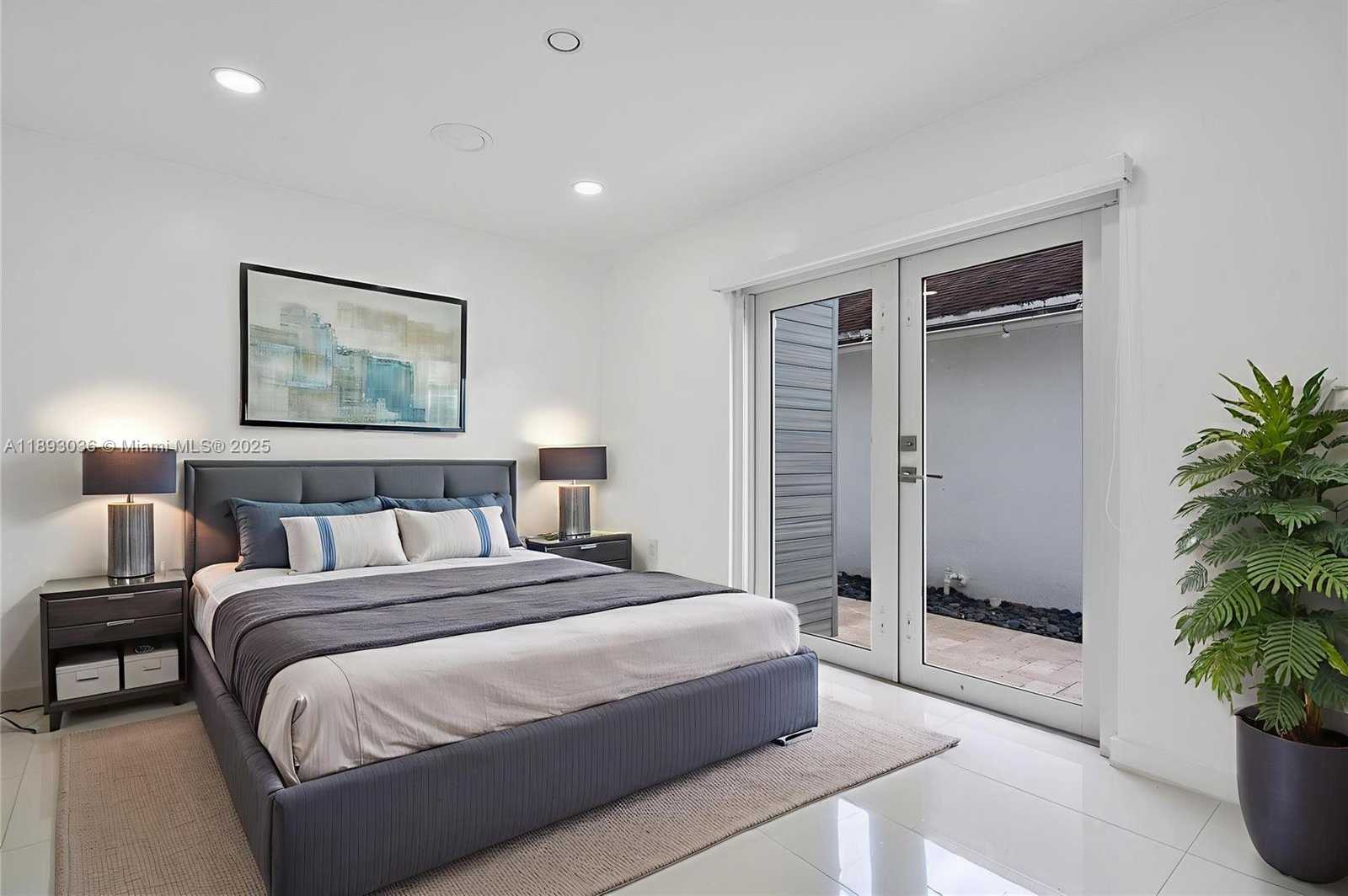 Small Image of 7873 NORTH WEST 191ST ST, Hialeah Number 37