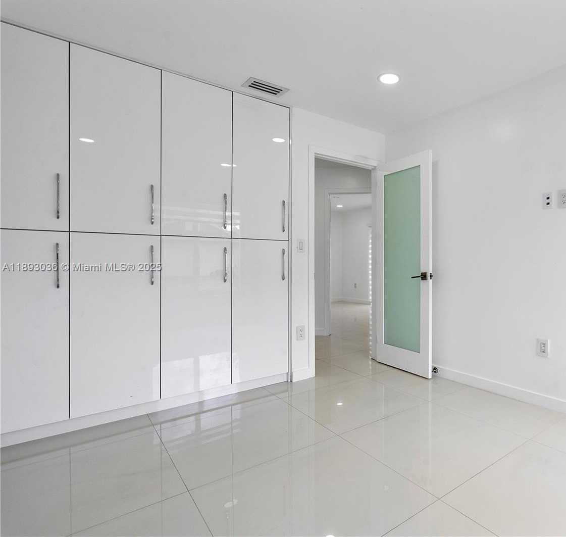 Small Image of 7873 NORTH WEST 191ST ST, Hialeah Number 42