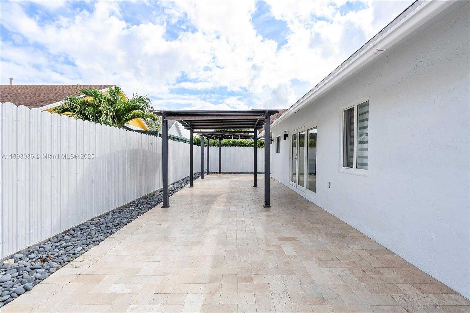 Small Image of 7873 NORTH WEST 191ST ST, Hialeah Number 46