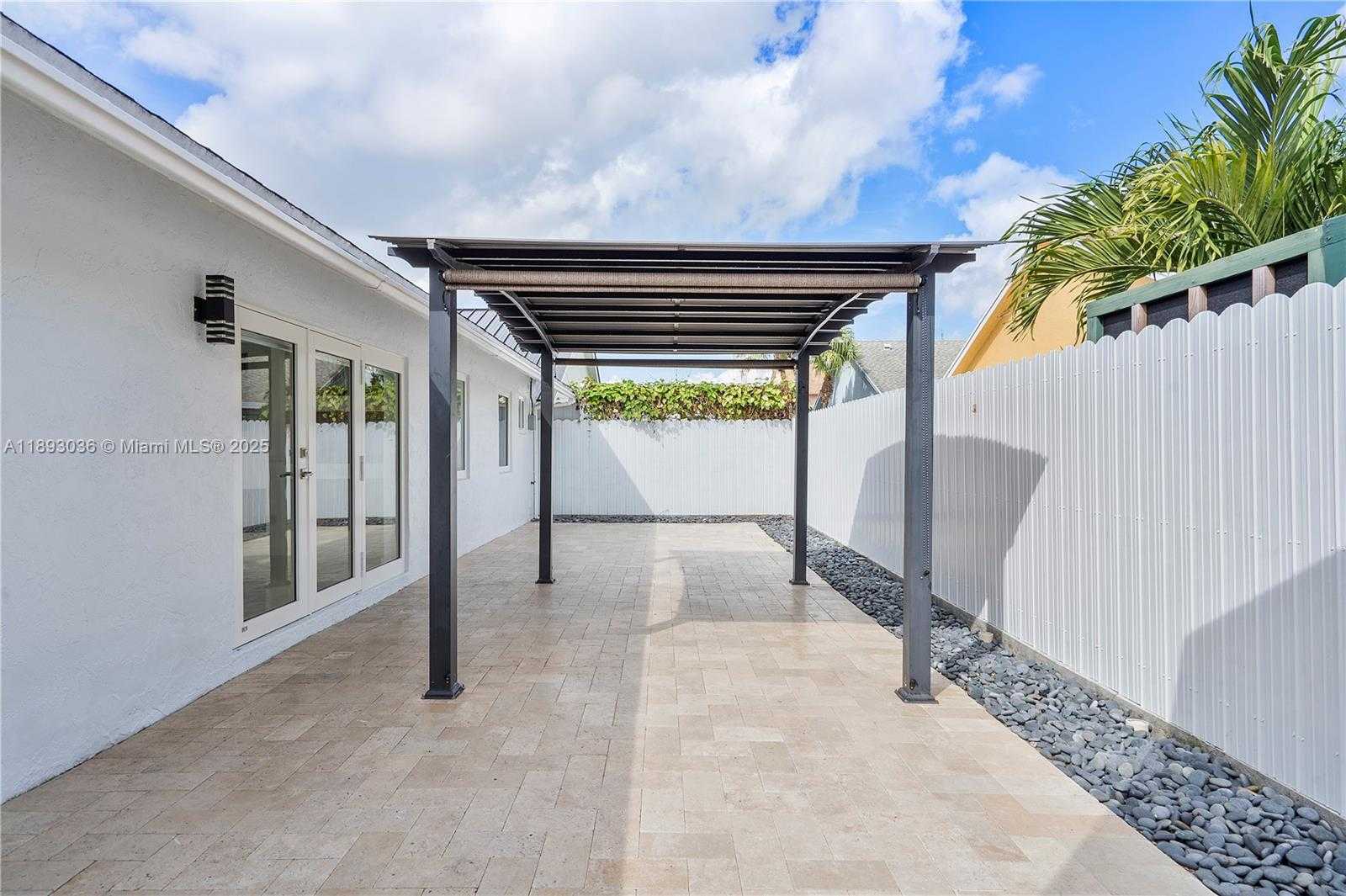 Small Image of 7873 NORTH WEST 191ST ST, Hialeah Number 48