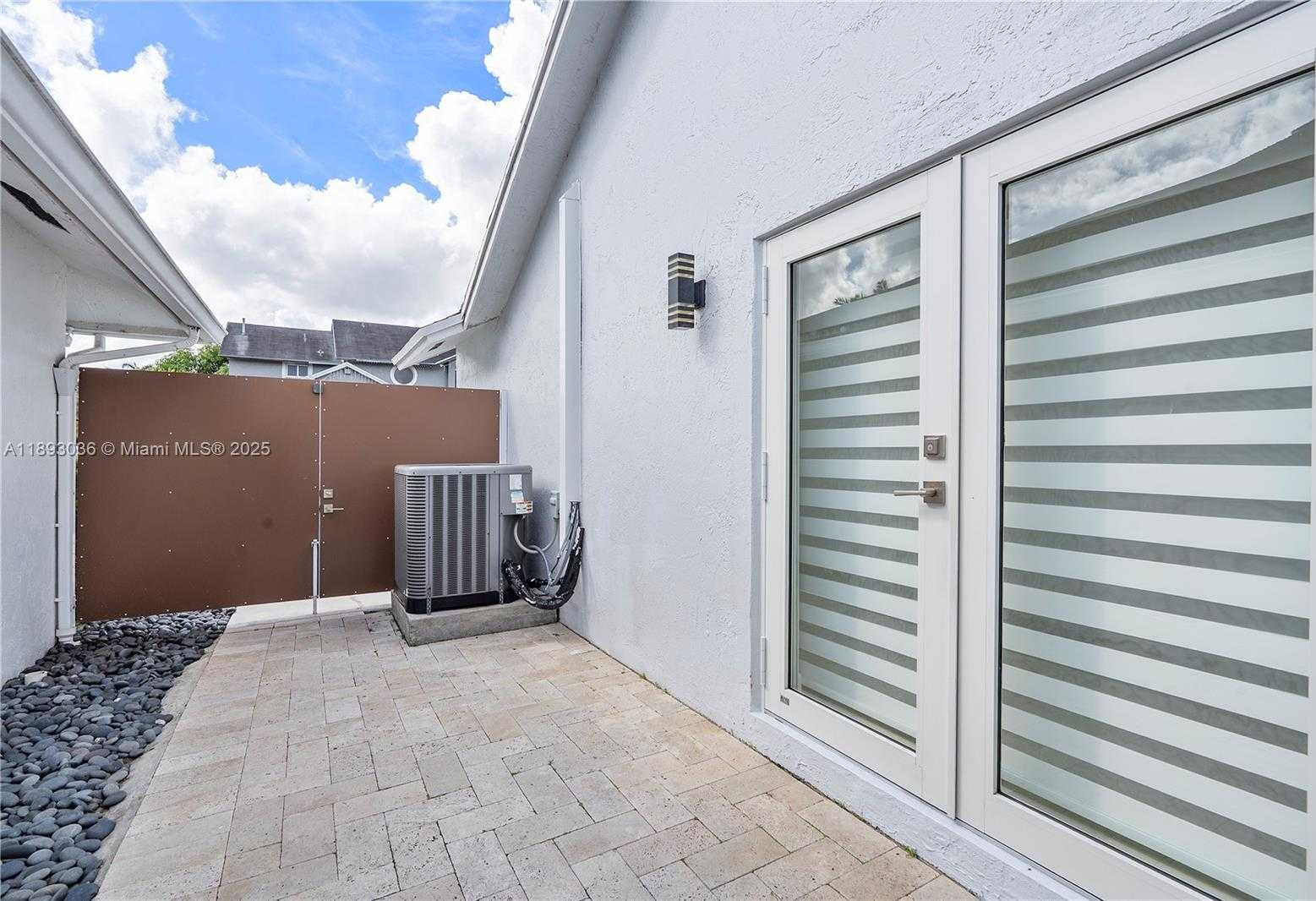 Small Image of 7873 NORTH WEST 191ST ST, Hialeah Number 52