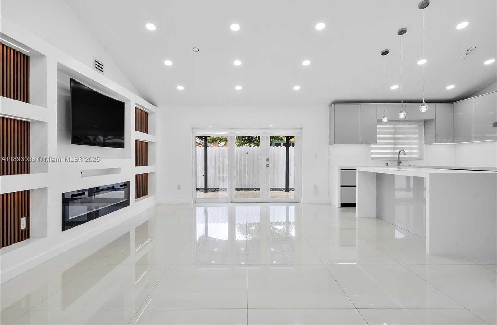 Small Image of 7873 NORTH WEST 191ST ST, Hialeah Number 8