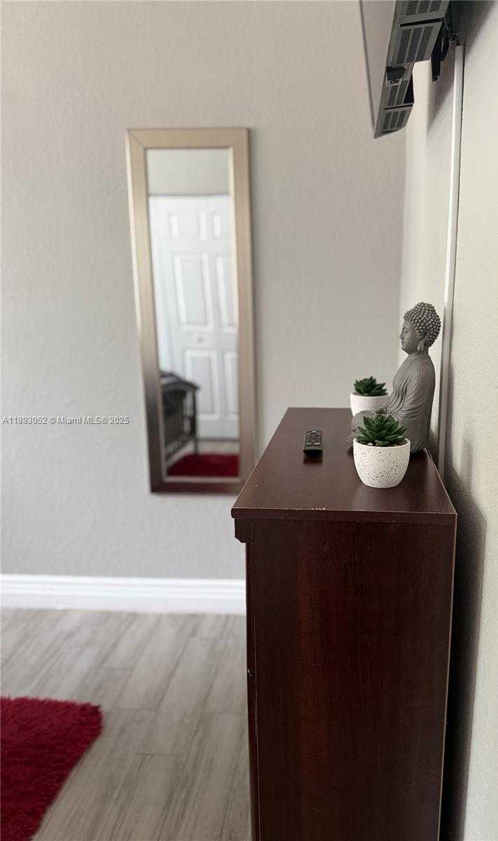 Small Image of 409 NORTH WEST 13TH AVE, Fort Lauderdale Number 17