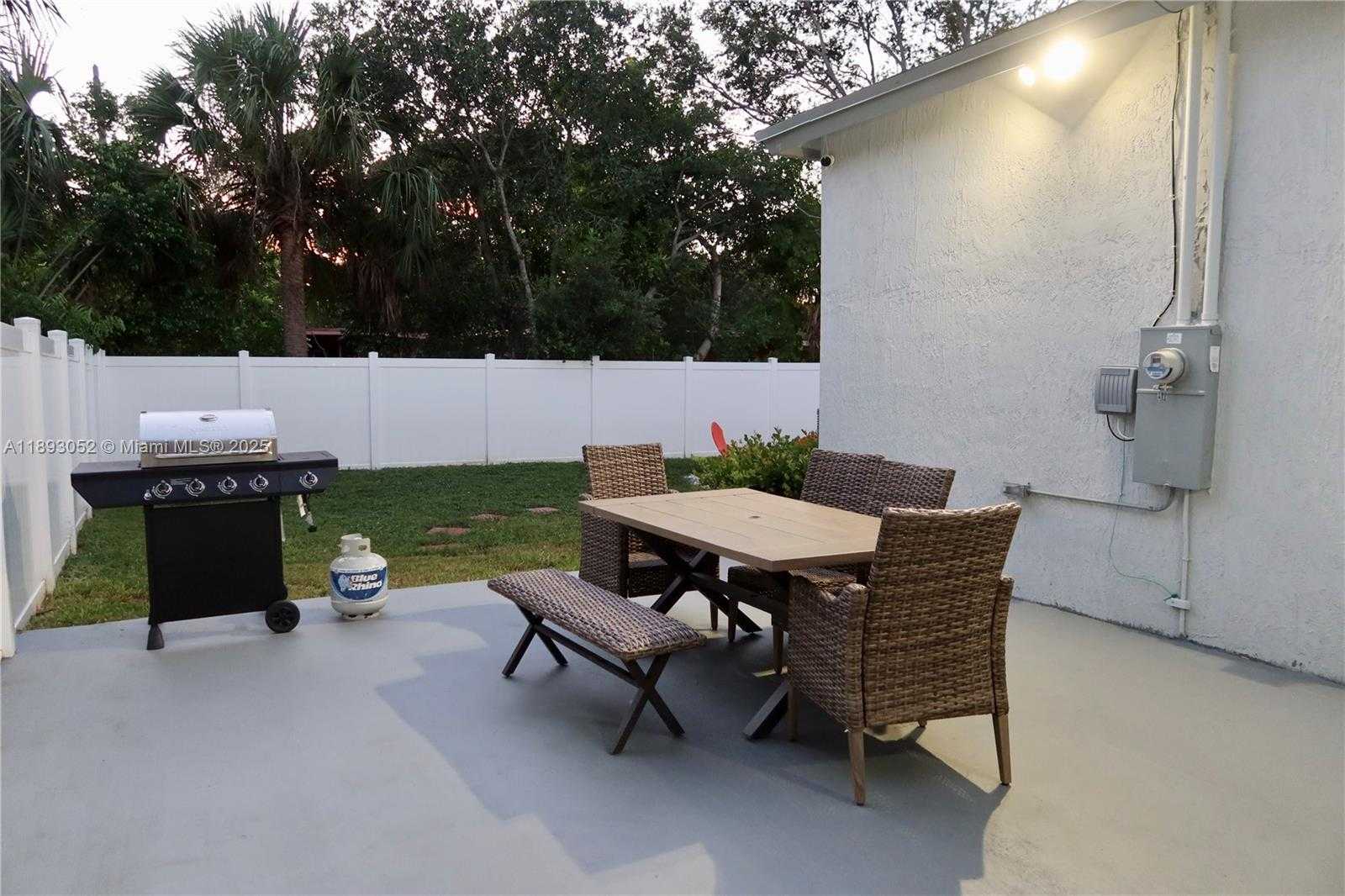 Small Image of 409 NORTH WEST 13TH AVE, Fort Lauderdale Number 25