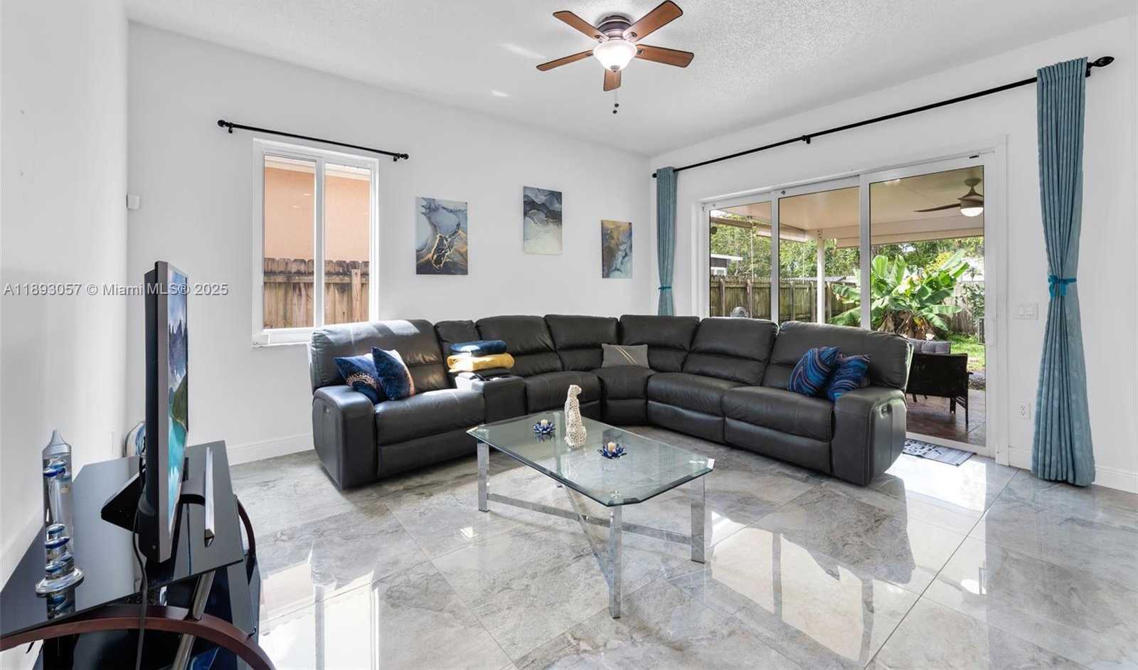 Small Image of 382 NORTH EAST 19TH AVE, Homestead Number 10