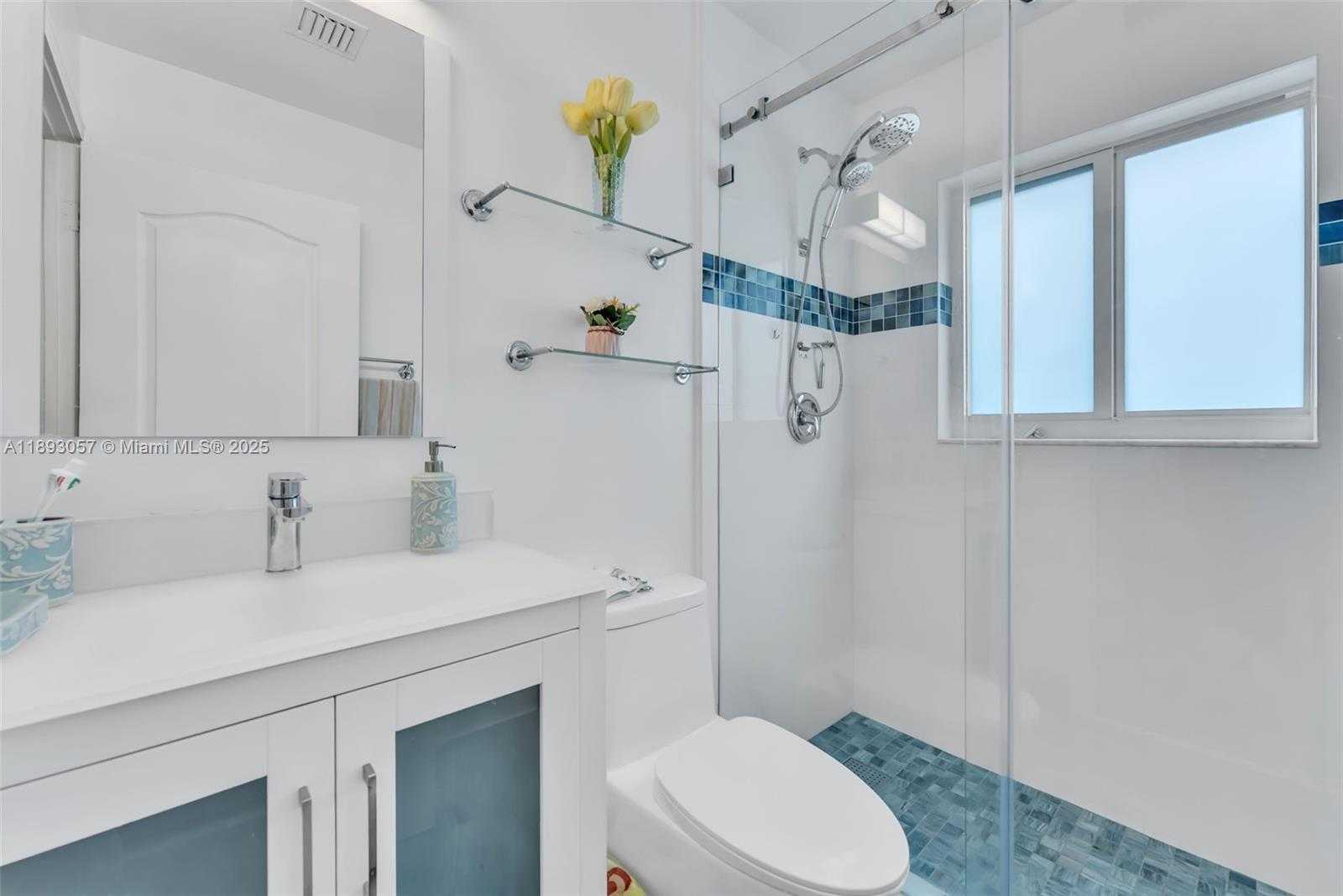 Small Image of 382 NORTH EAST 19TH AVE, Homestead Number 22