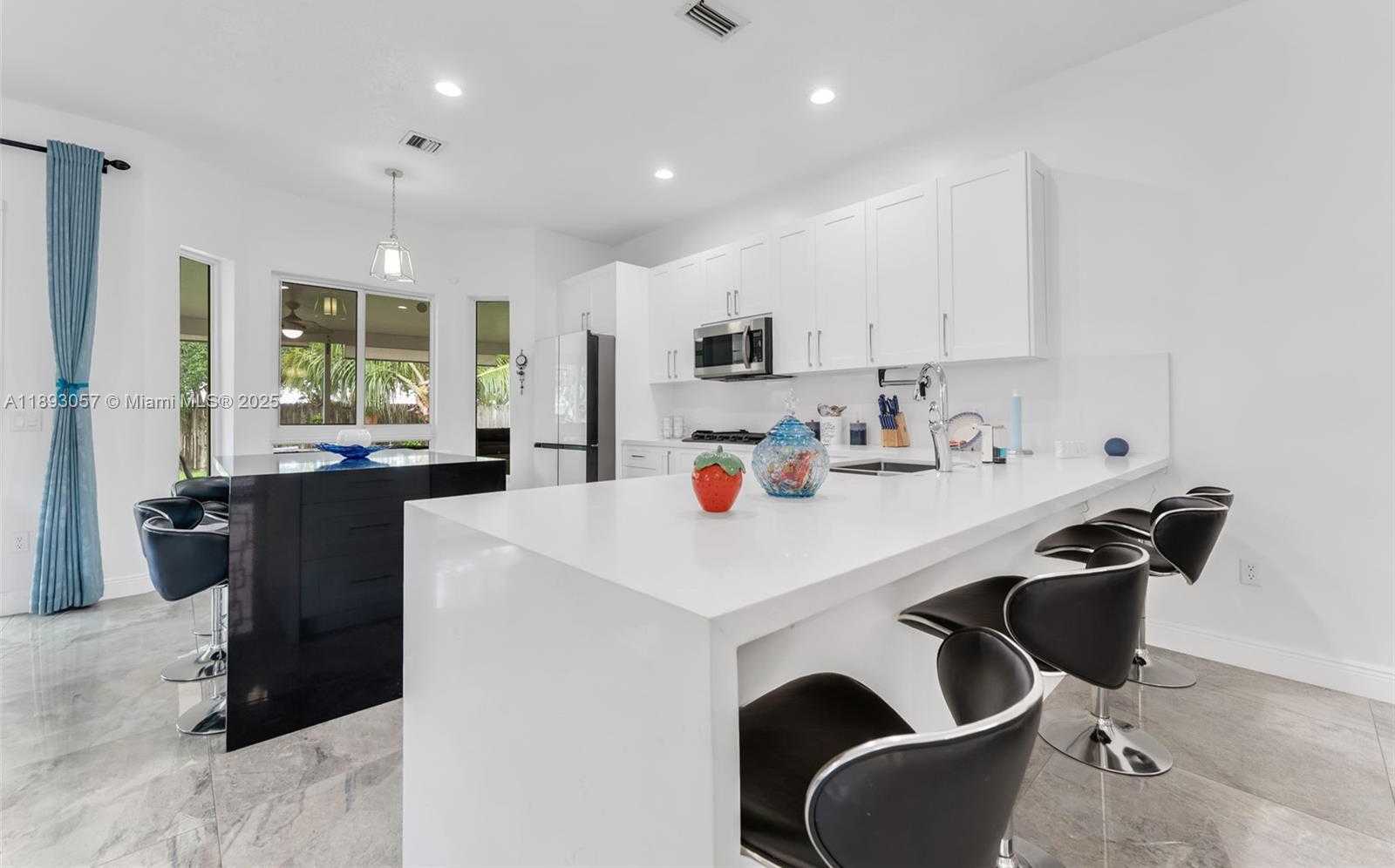 Small Image of 382 NORTH EAST 19TH AVE, Homestead Number 3
