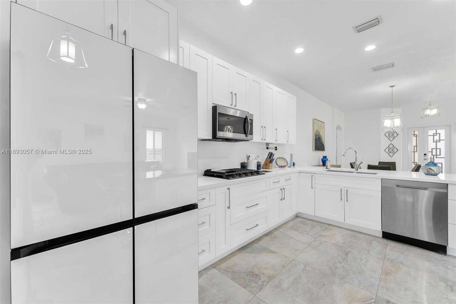 Small Image of 382 NORTH EAST 19TH AVE, Homestead Number 4