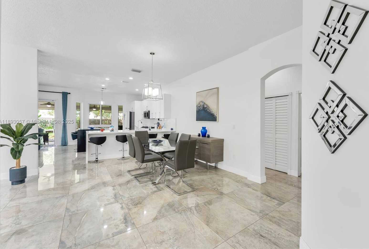 Small Image of 382 NORTH EAST 19TH AVE, Homestead Number 6