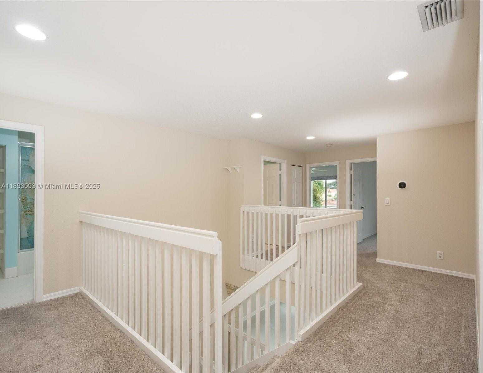 Small Image of 3560 MOON BAY CIR, Wellington Number 25