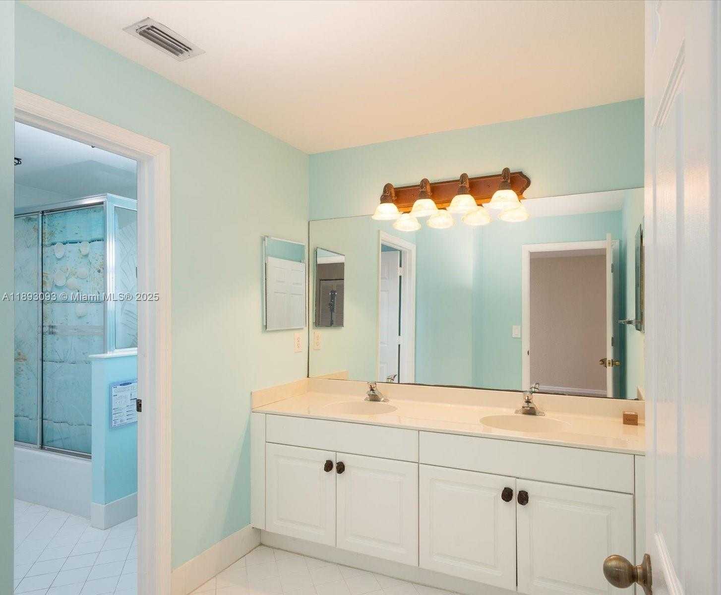 Small Image of 3560 MOON BAY CIR, Wellington Number 30