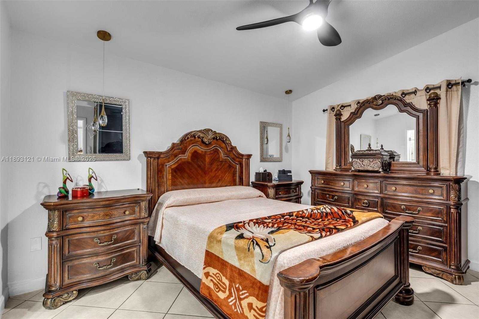 Small Image of 3155 WEST 68TH PL, Hialeah Number 20