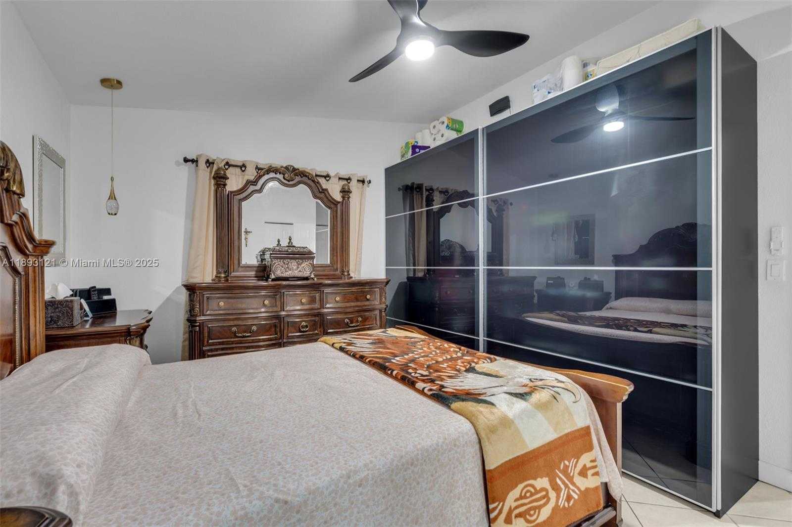 Small Image of 3155 WEST 68TH PL, Hialeah Number 21