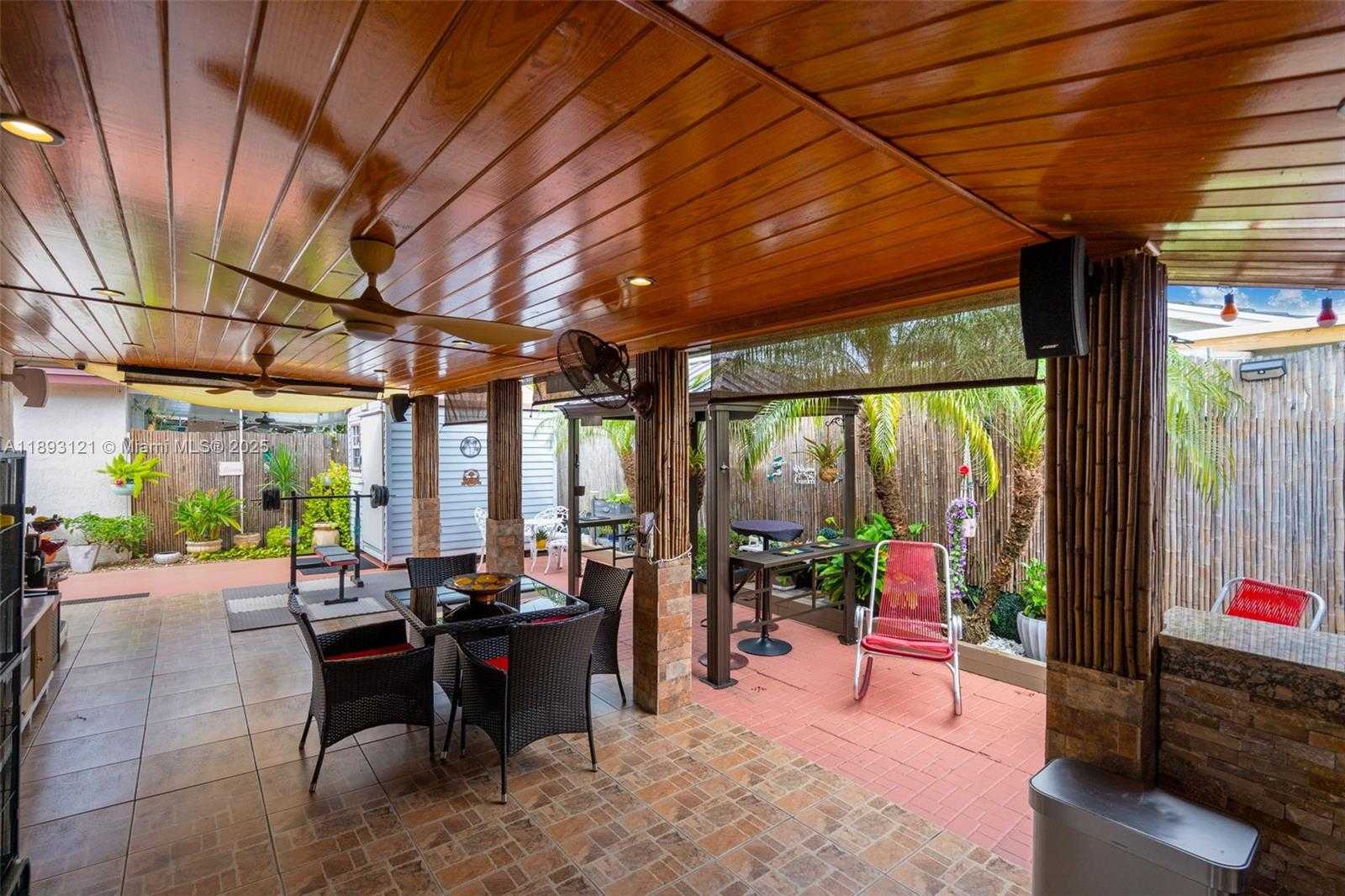 Small Image of 3155 WEST 68TH PL, Hialeah Number 25