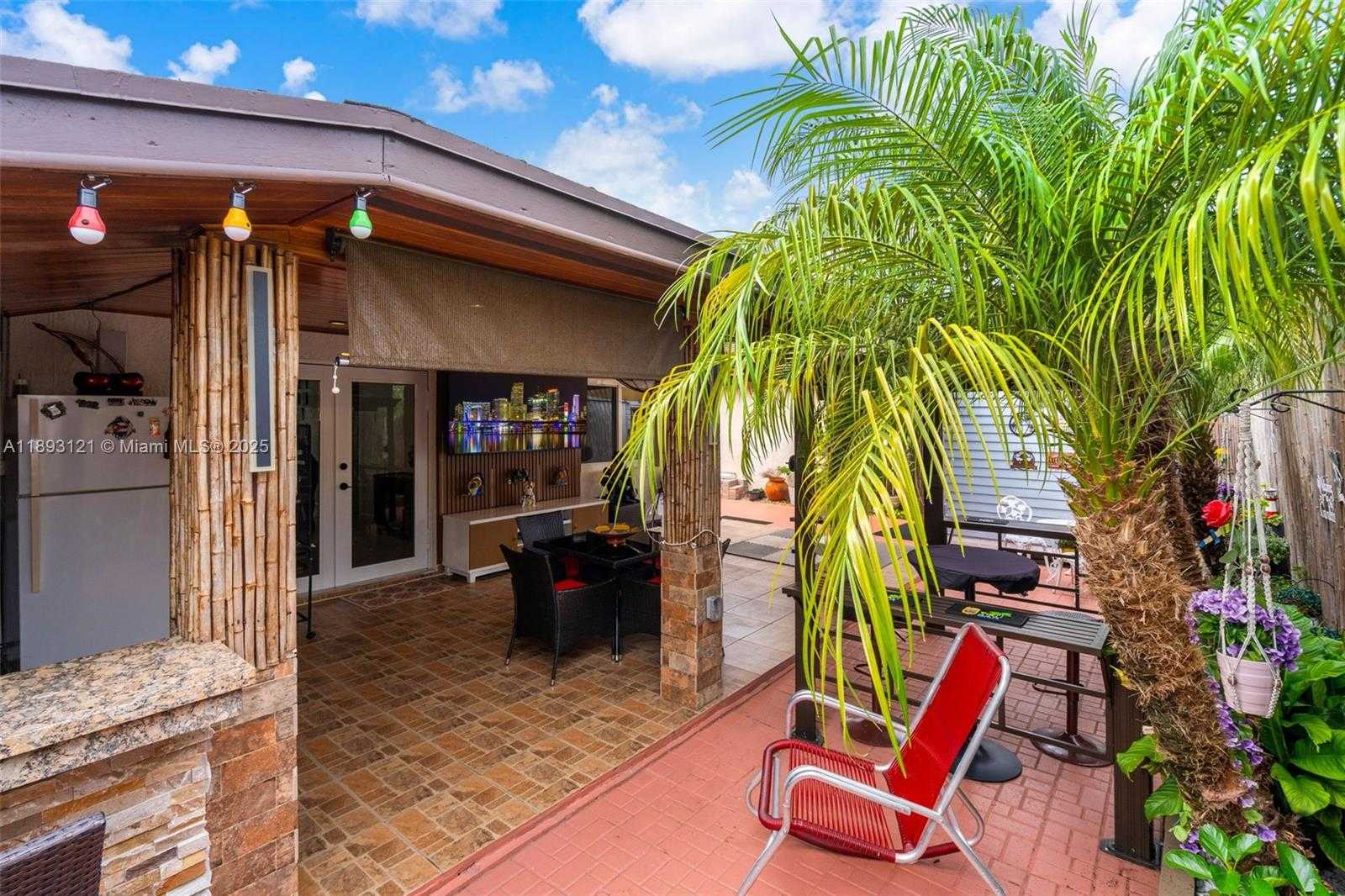 Small Image of 3155 WEST 68TH PL, Hialeah Number 26