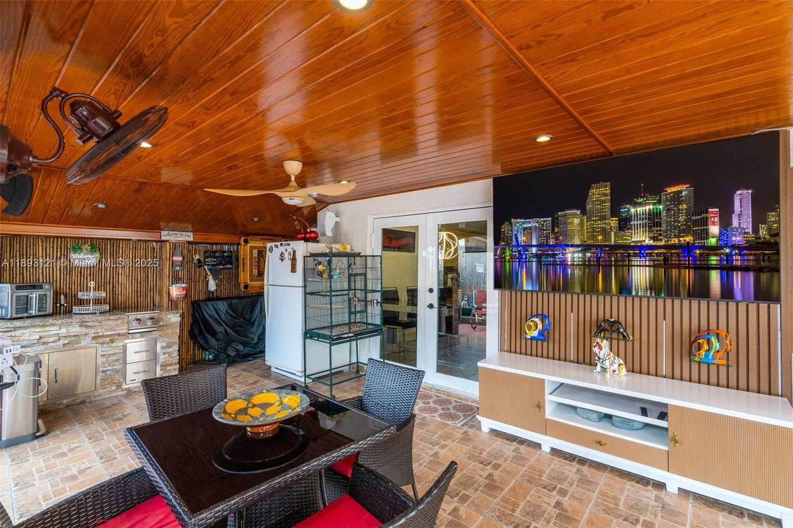 Small Image of 3155 WEST 68TH PL, Hialeah Number 29