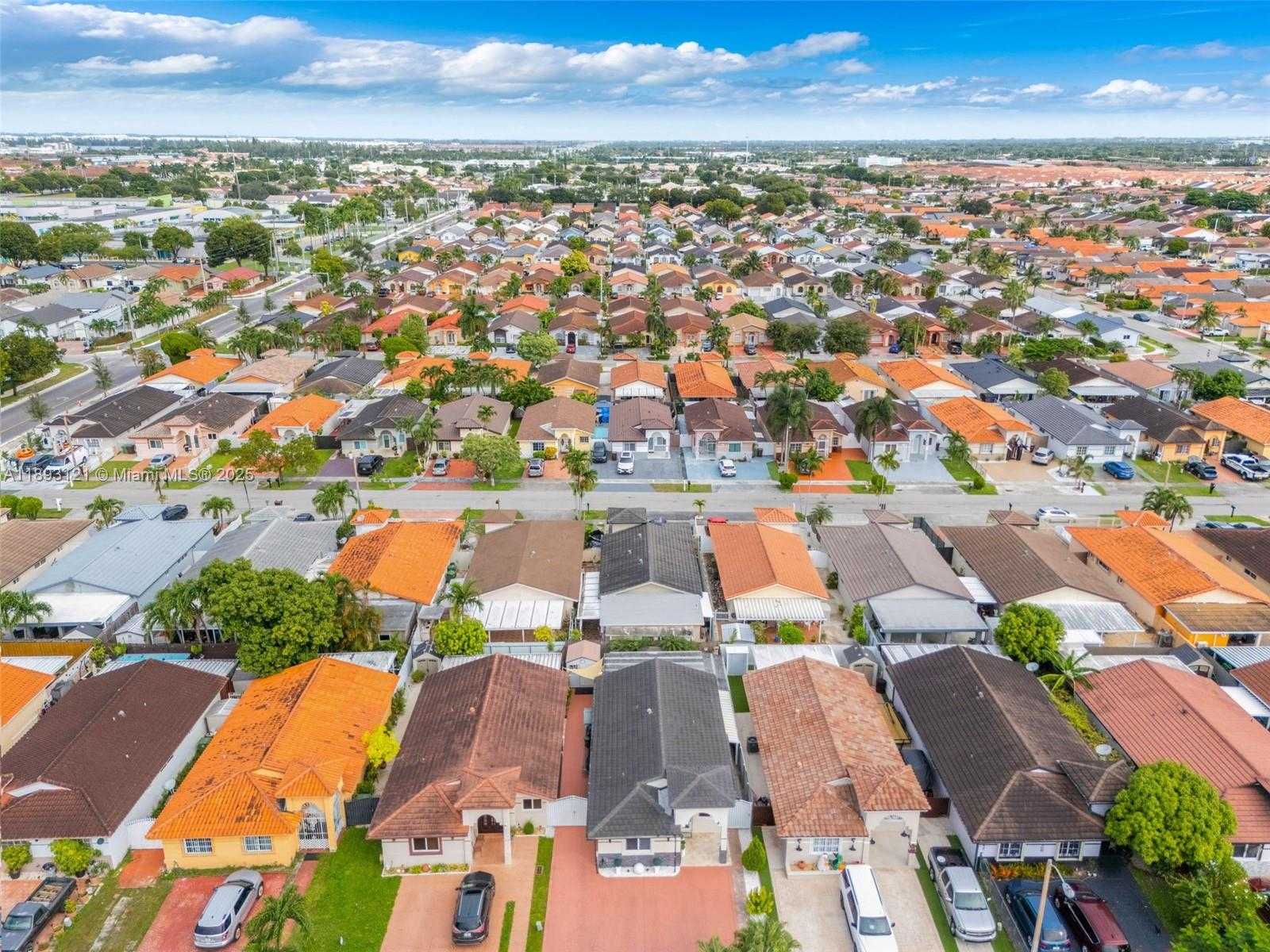 Small Image of 3155 WEST 68TH PL, Hialeah Number 31