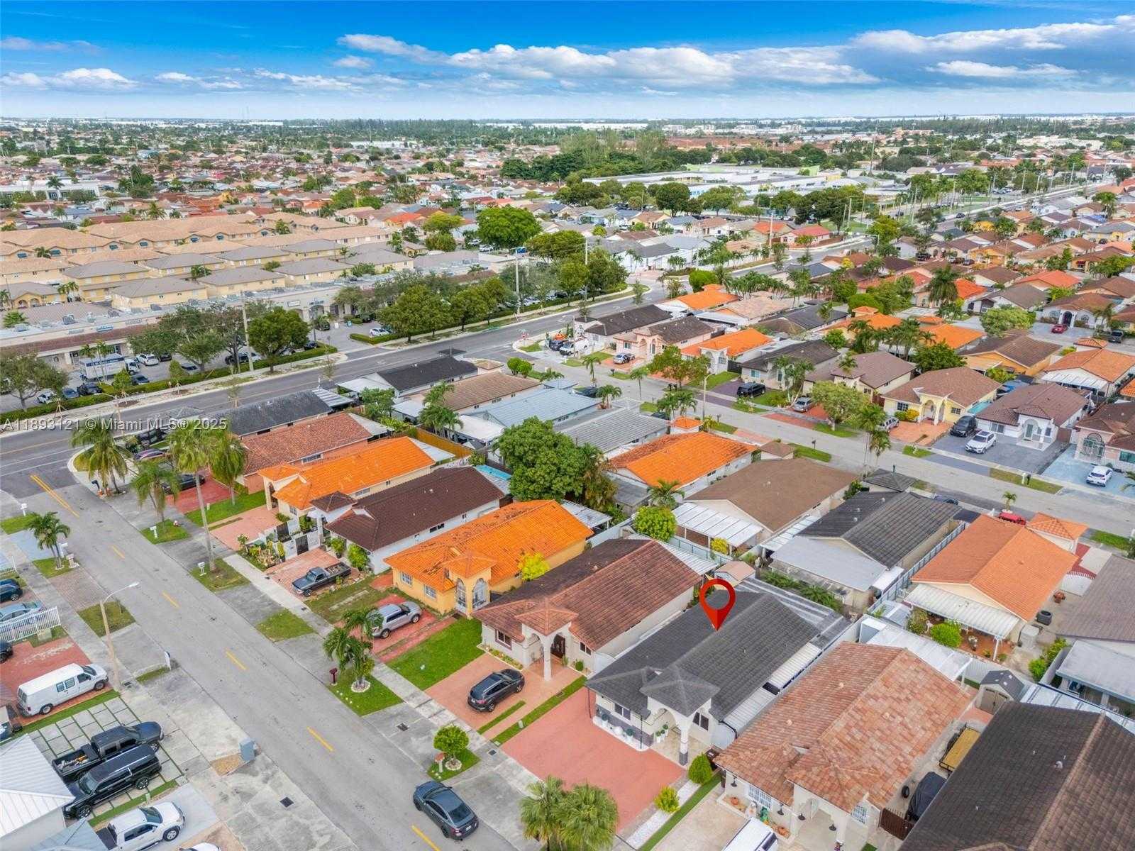 Small Image of 3155 WEST 68TH PL, Hialeah Number 32